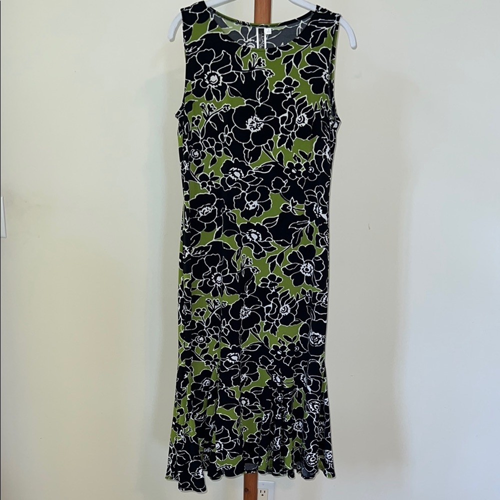 Julian Taylor Sheath Dress Crew Neck Sleeveless with 3/4 Length Jacket